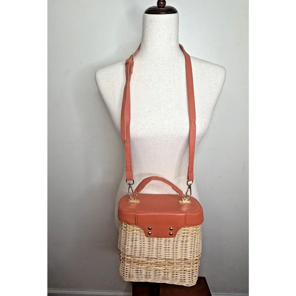 Tommy Bahama Wicker North South Shoulder Bag Orange Tan Rattan Crossbody *READ